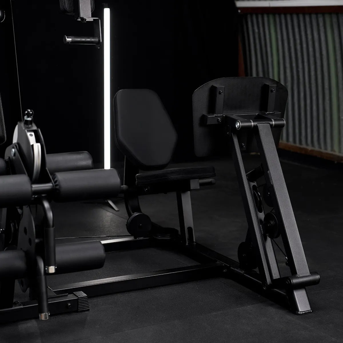 Aparat fitness multifunctional Autark 2500