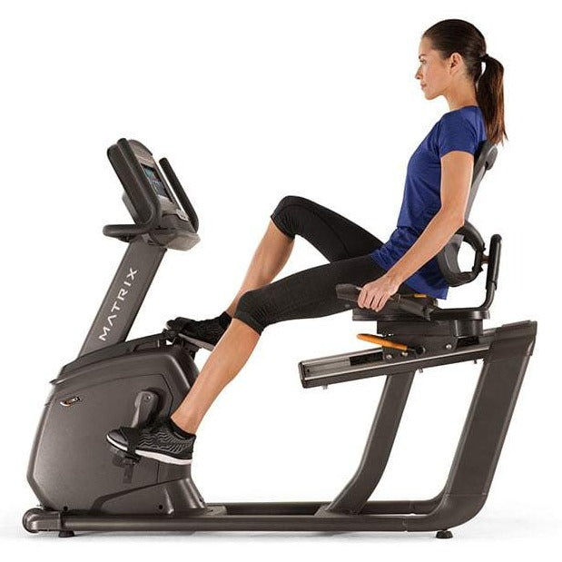 Bicicleta fitness cu spatar MATRIX R30 XIR Bicicleta fitness cu spatar MATRIX R30 XIR