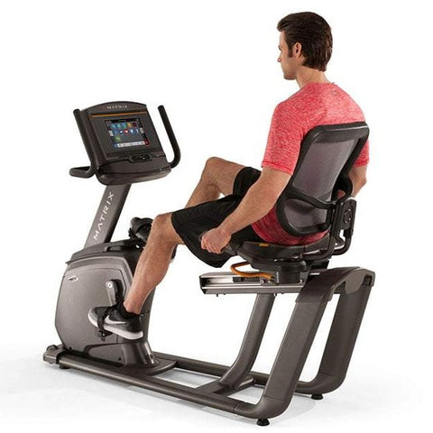 Bicicleta fitness cu spatar MATRIX R30 XIR Bicicleta fitness cu spatar MATRIX R30 XIR