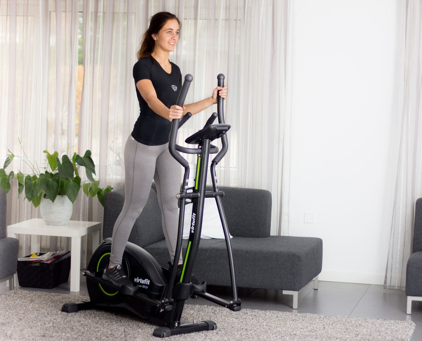 Bicicleta VirtuFit iConsole CTR 2.1