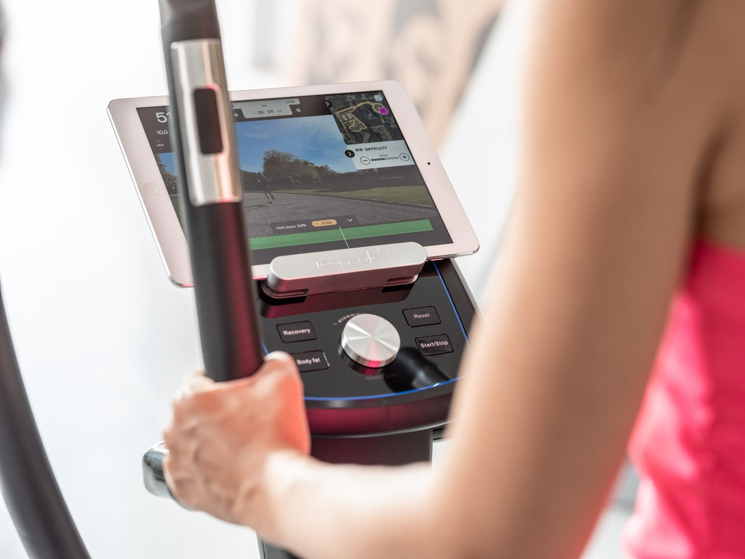 Bicicleta Flow Fitness Perform X2i Crosstrainer