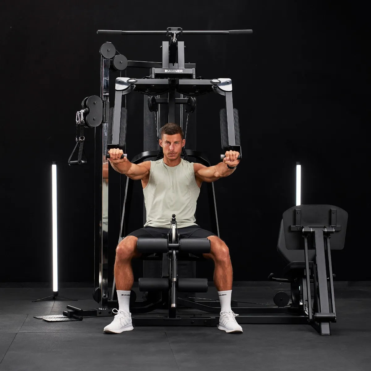 Aparat fitness multifunctional Autark 2500