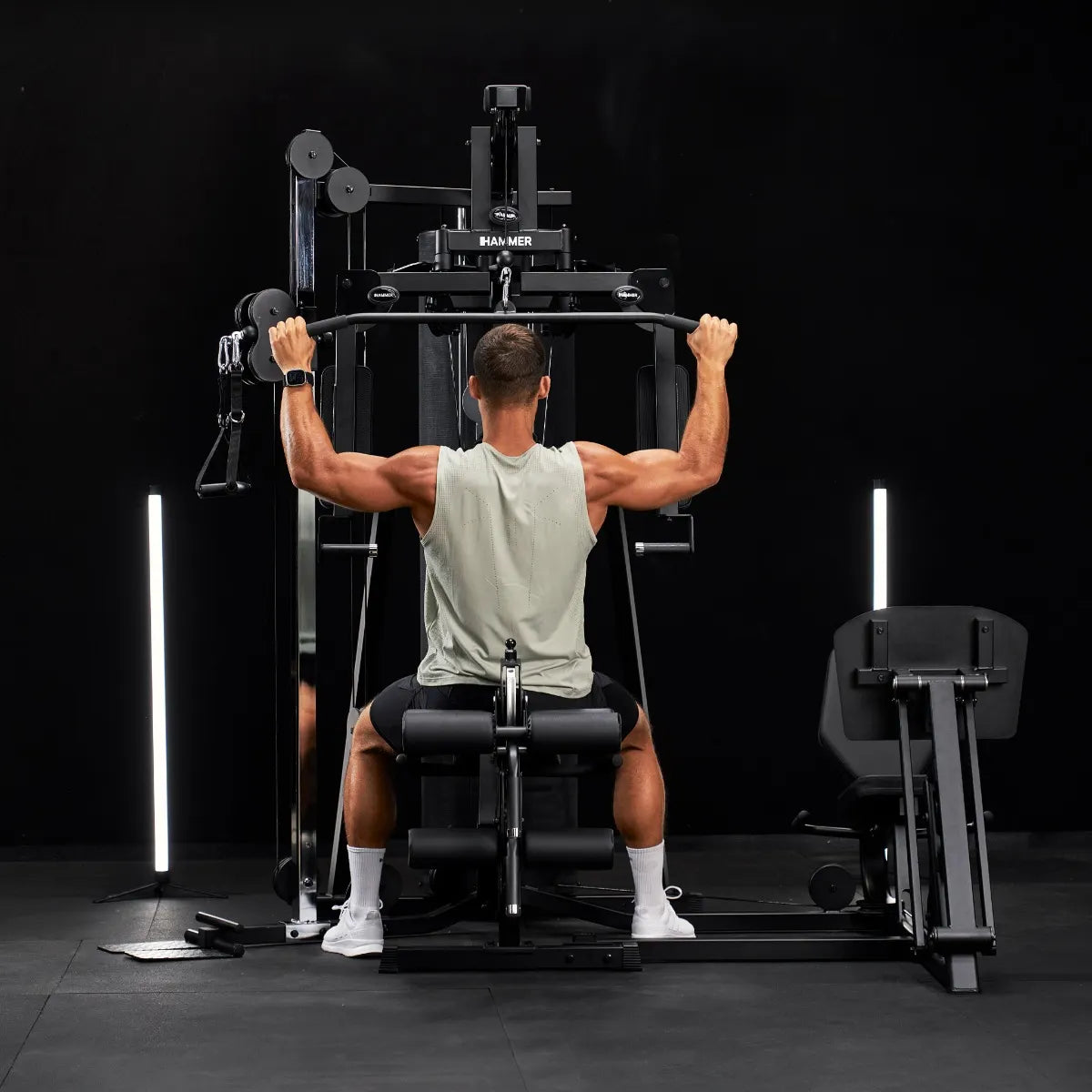 Aparat fitness multifunctional Autark 2500