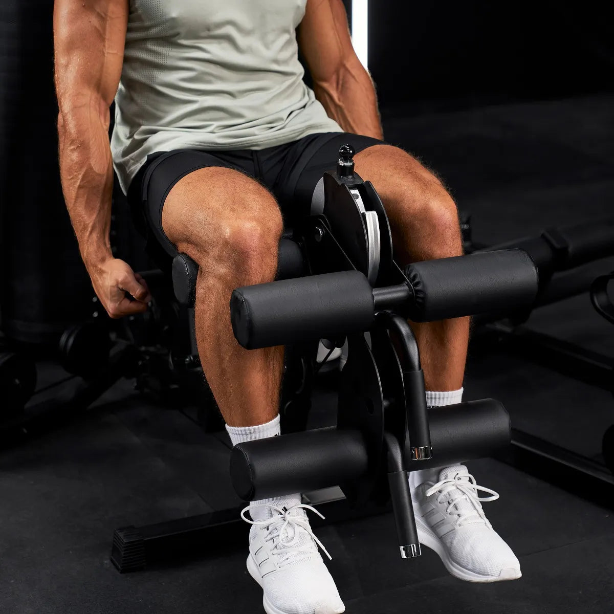 Aparat fitness multifunctional Autark 2500