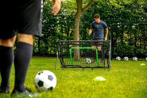 Poarta Fotbal VirtuFit Rebounder- Kickback - 113 x 106 x 61